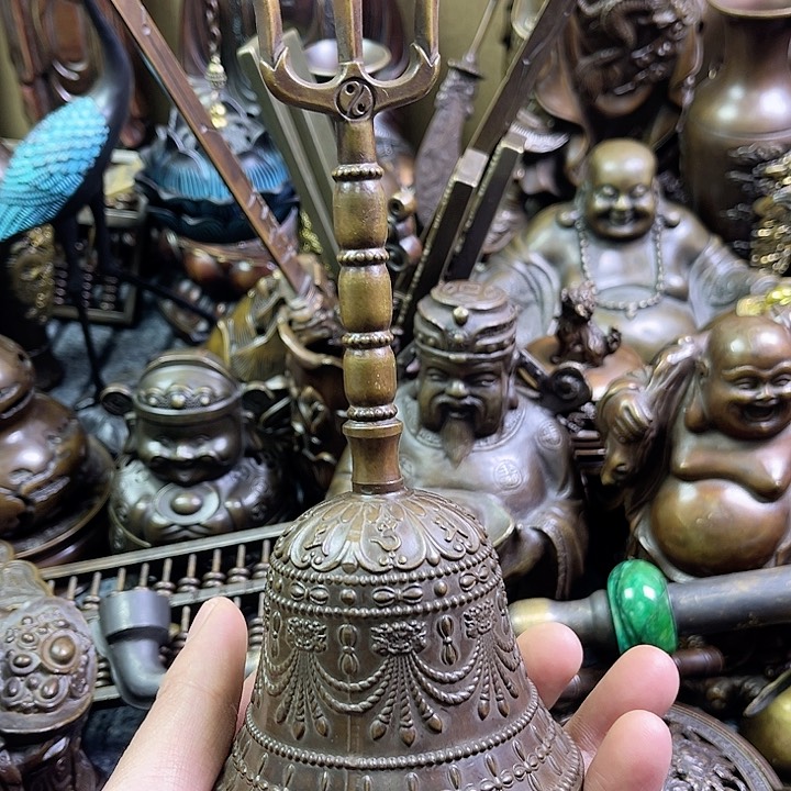 铜器85589698699999999998