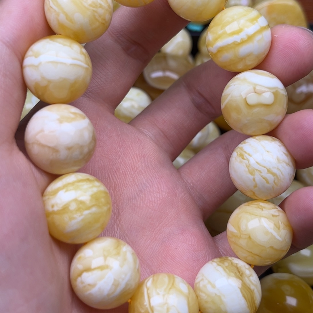 琥珀裸石未镶嵌休**乐