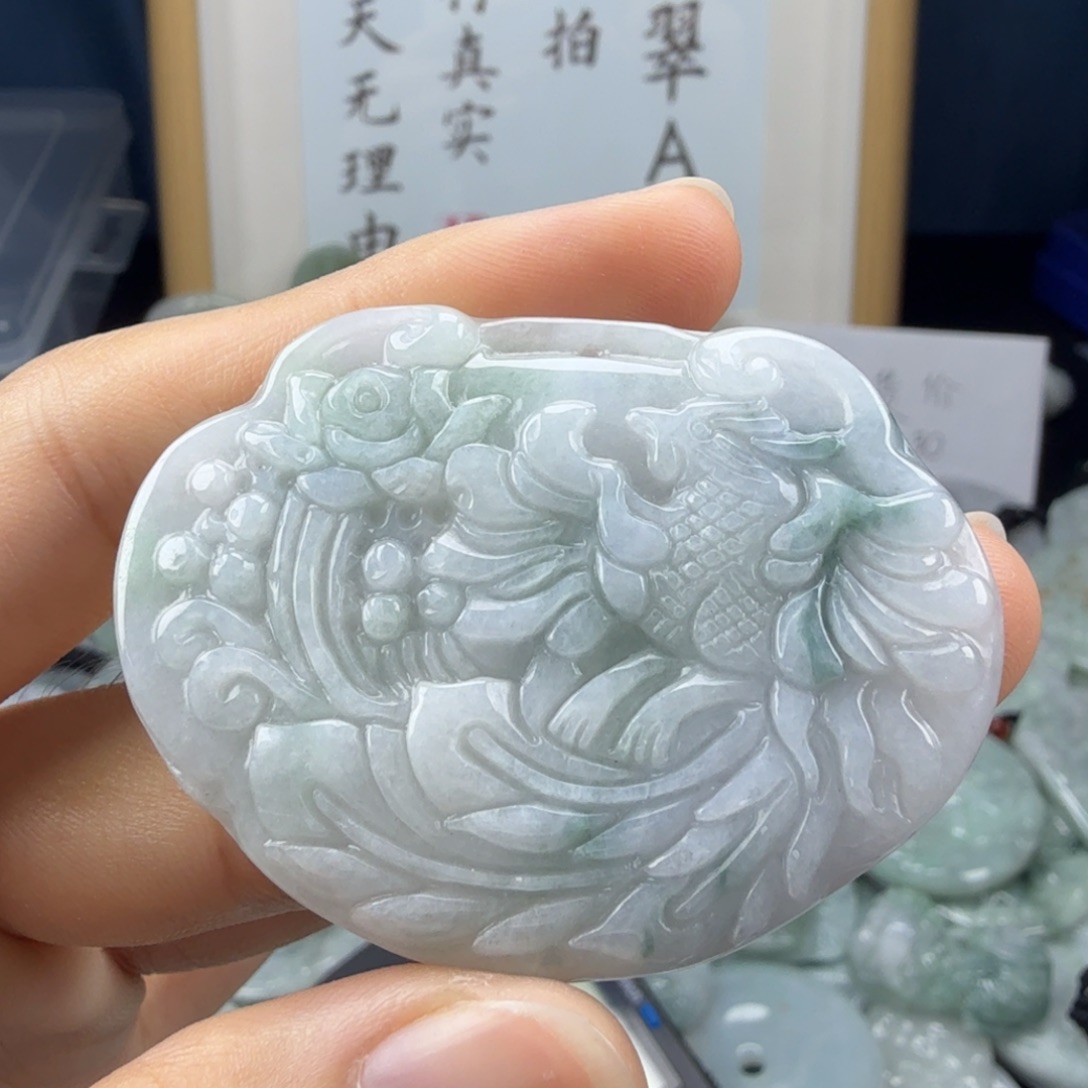 翡翠未镶嵌颈饰翡翠