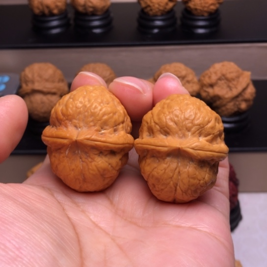 文玩核桃把件粗筋钢蛋27