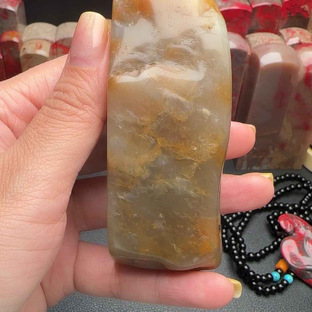 昌化石昌化鸡血石