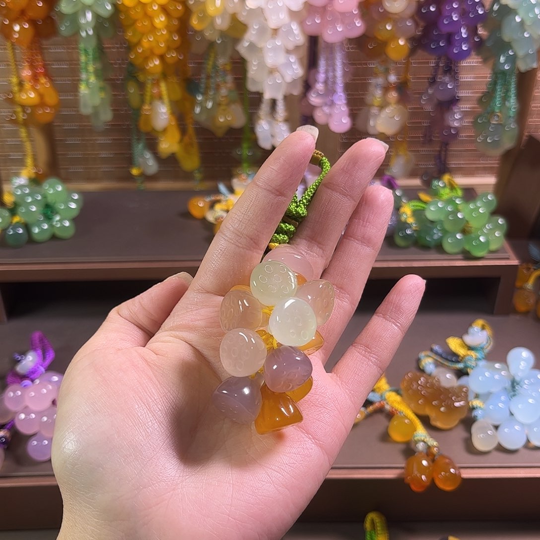 甜***凌玛瑙/玉髓未镶嵌车挂钥匙扣