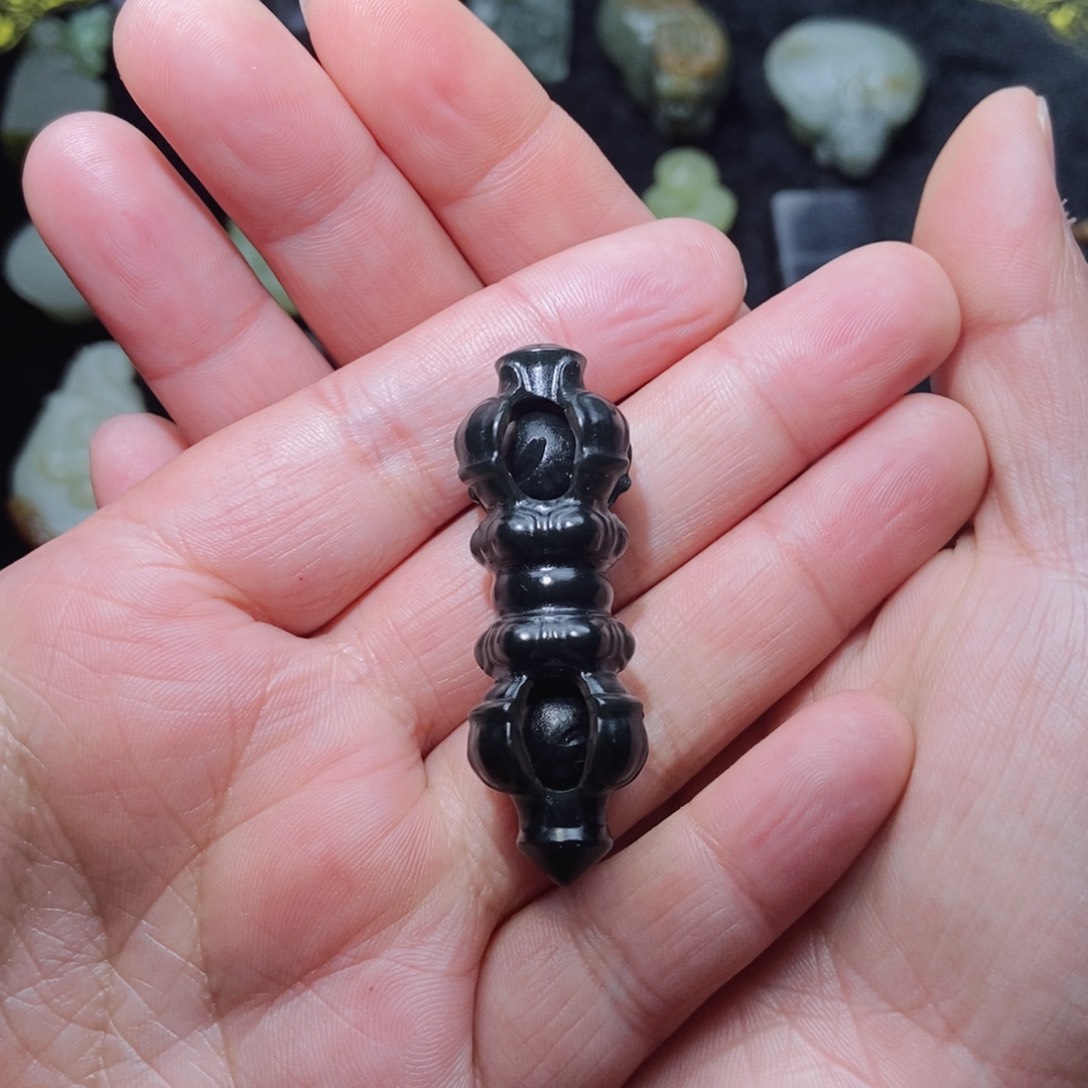 和田玉颈饰未镶嵌定制