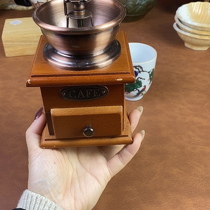 瓷器木器铜铁器花瓶盘子