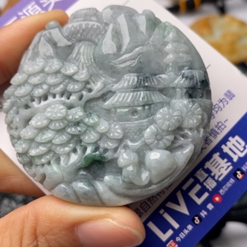 翡翠颈饰未镶嵌翡翠