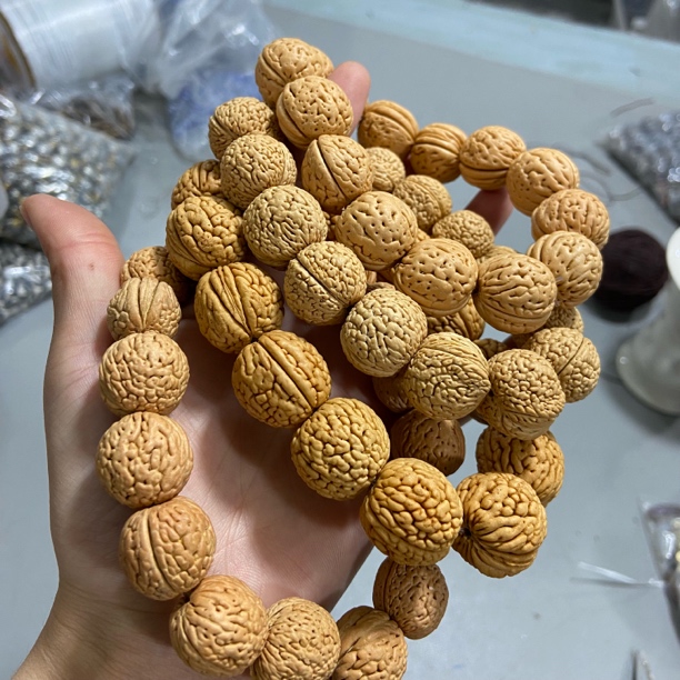 B856爆肉龙纹核桃单圈手串（底色 桩型 颗数多样，发货发其一）