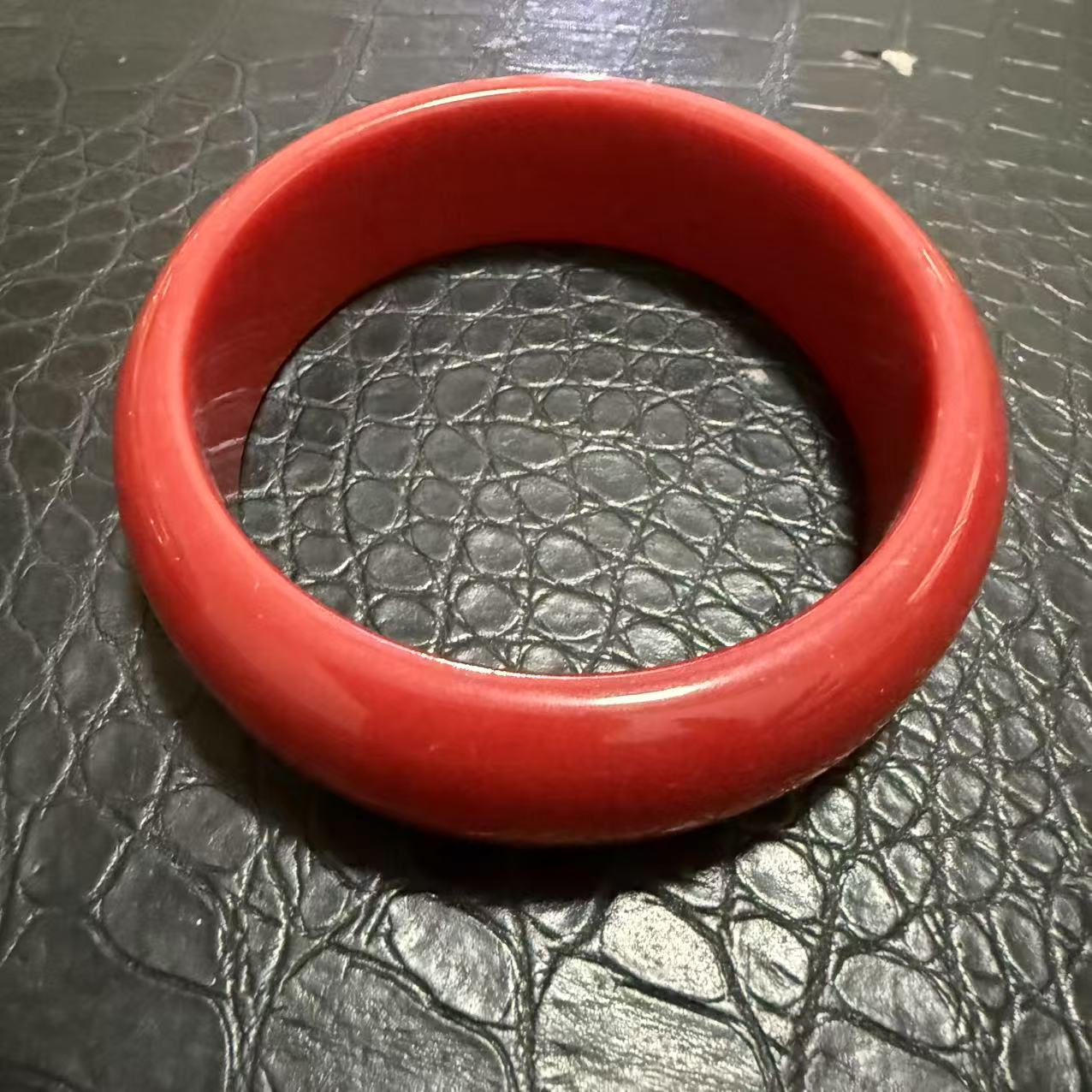 收藏级轻奢时尚气质简约精致手镯fct51652