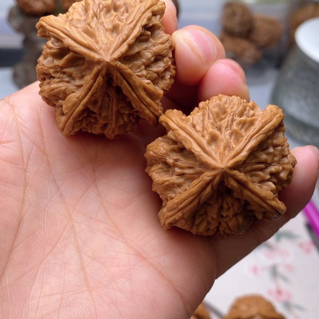 【闪购商品】文玩核桃把件四棱44