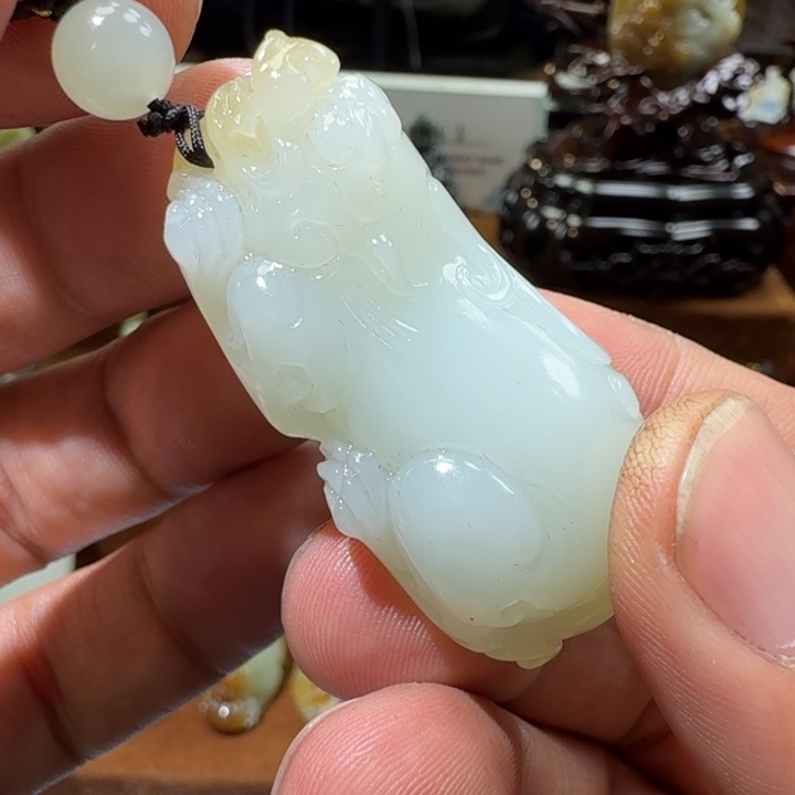 和田玉未镶嵌挂件