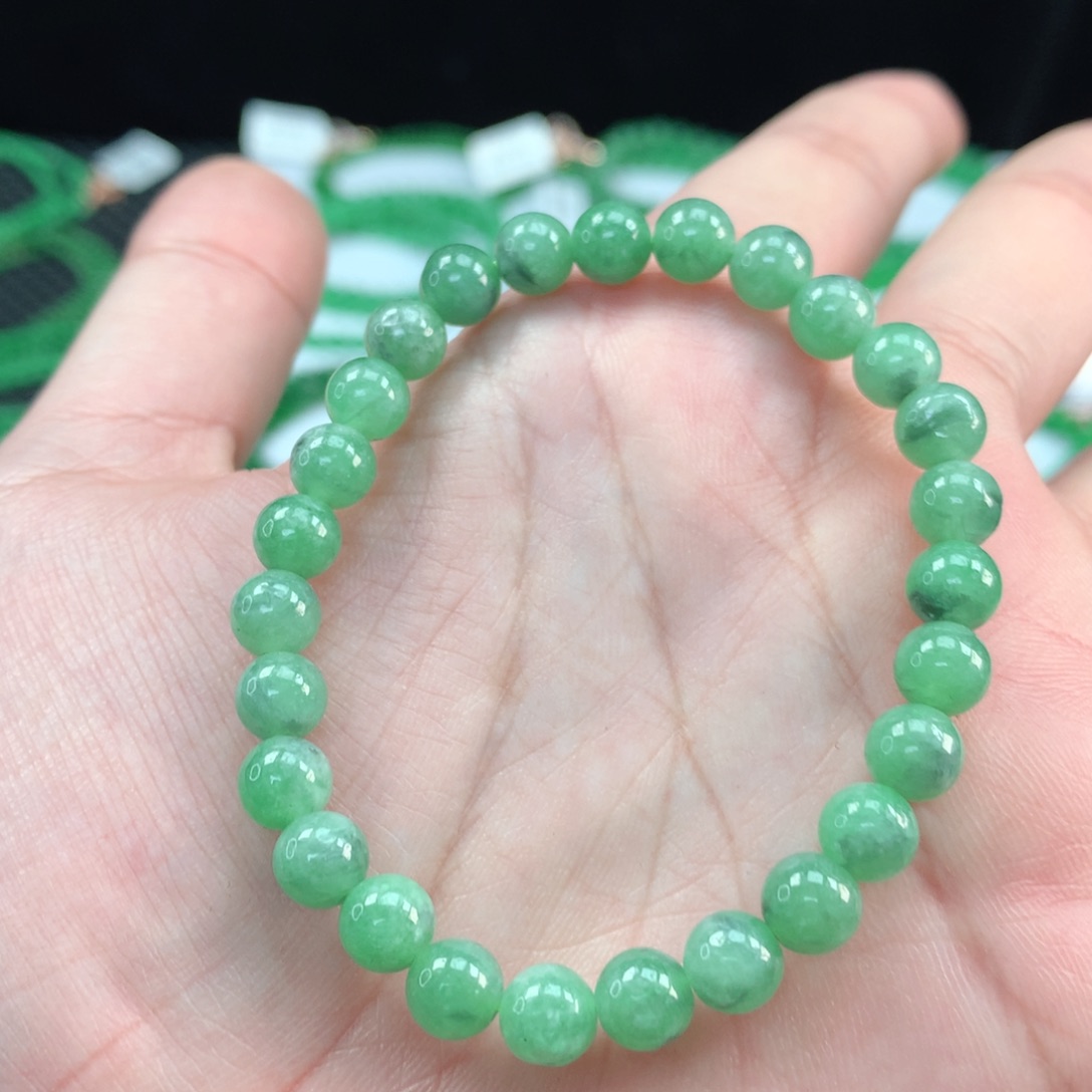 翡翠手链未镶嵌翡翠