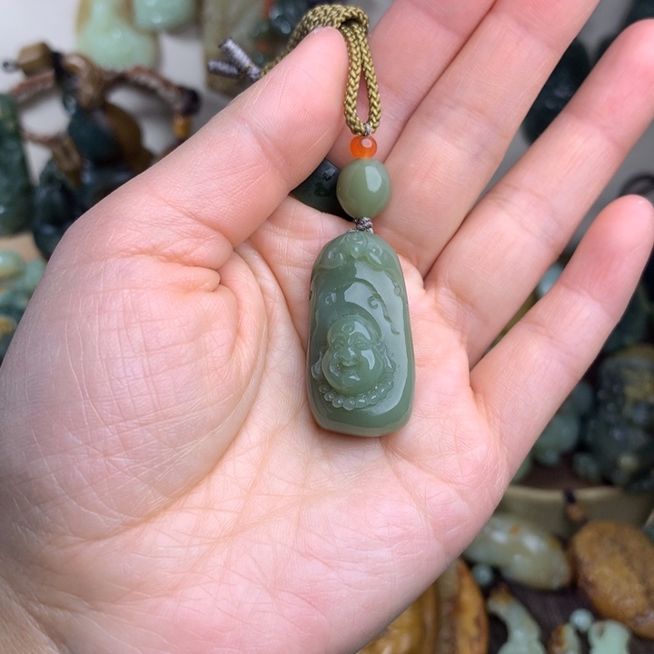 岫岩河磨玉（透闪石质玉）吊坠未镶嵌