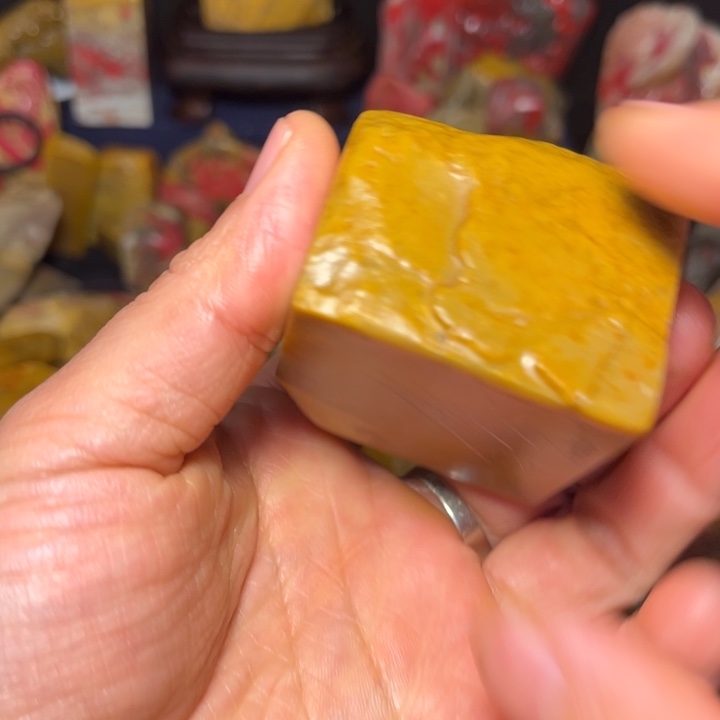 青***斋昌化石国石昌化石