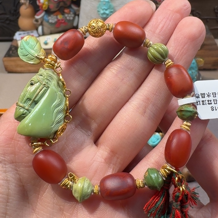 绿松石18K金镶嵌手串马首