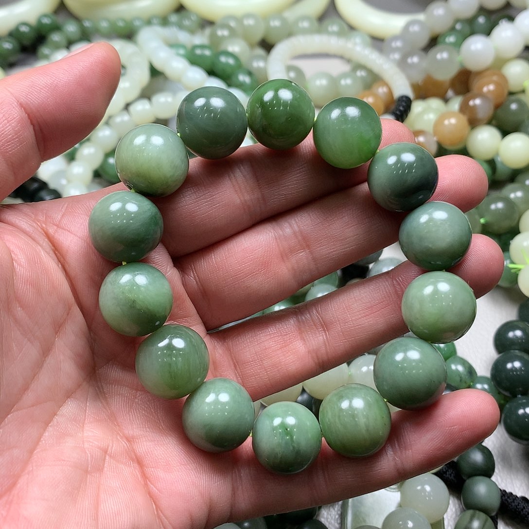和田玉（碧玉）手链未镶嵌