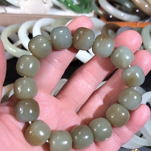 和田玉手链未镶嵌