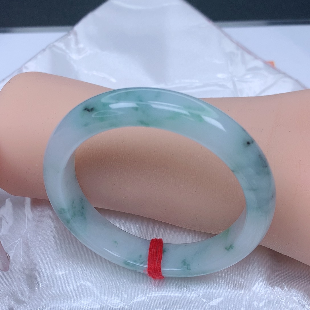 【闪购商品】未镶嵌手镯翡翠，53