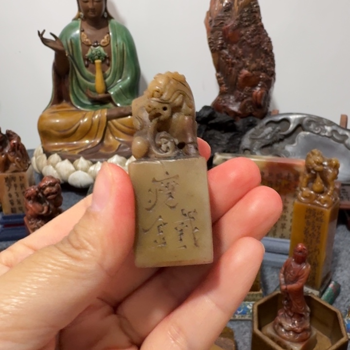 一***彤石材手工艺品摆件