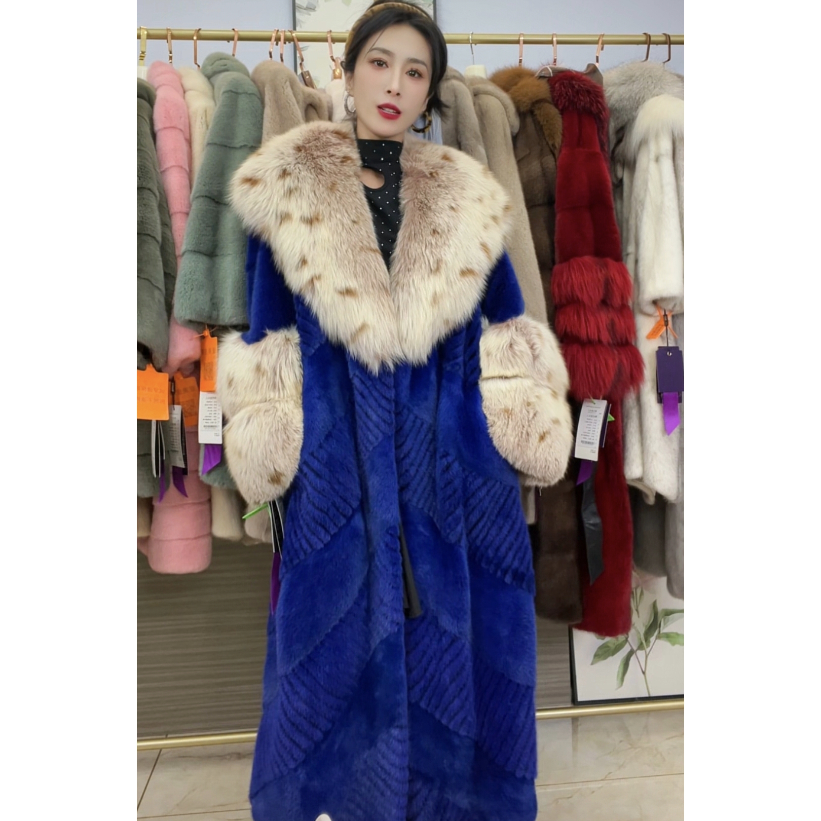 克莱因蓝宽松大长款狐狸毛大毛领进口天鹅绒貂皮大衣
