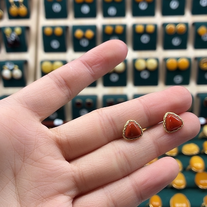 琥珀银S925镶嵌耳饰