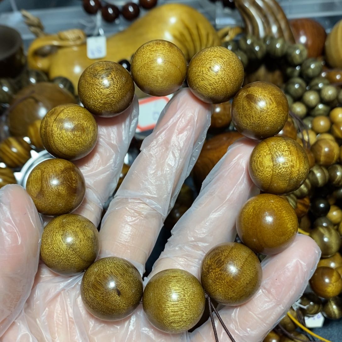 金丝楠木雕工艺品20