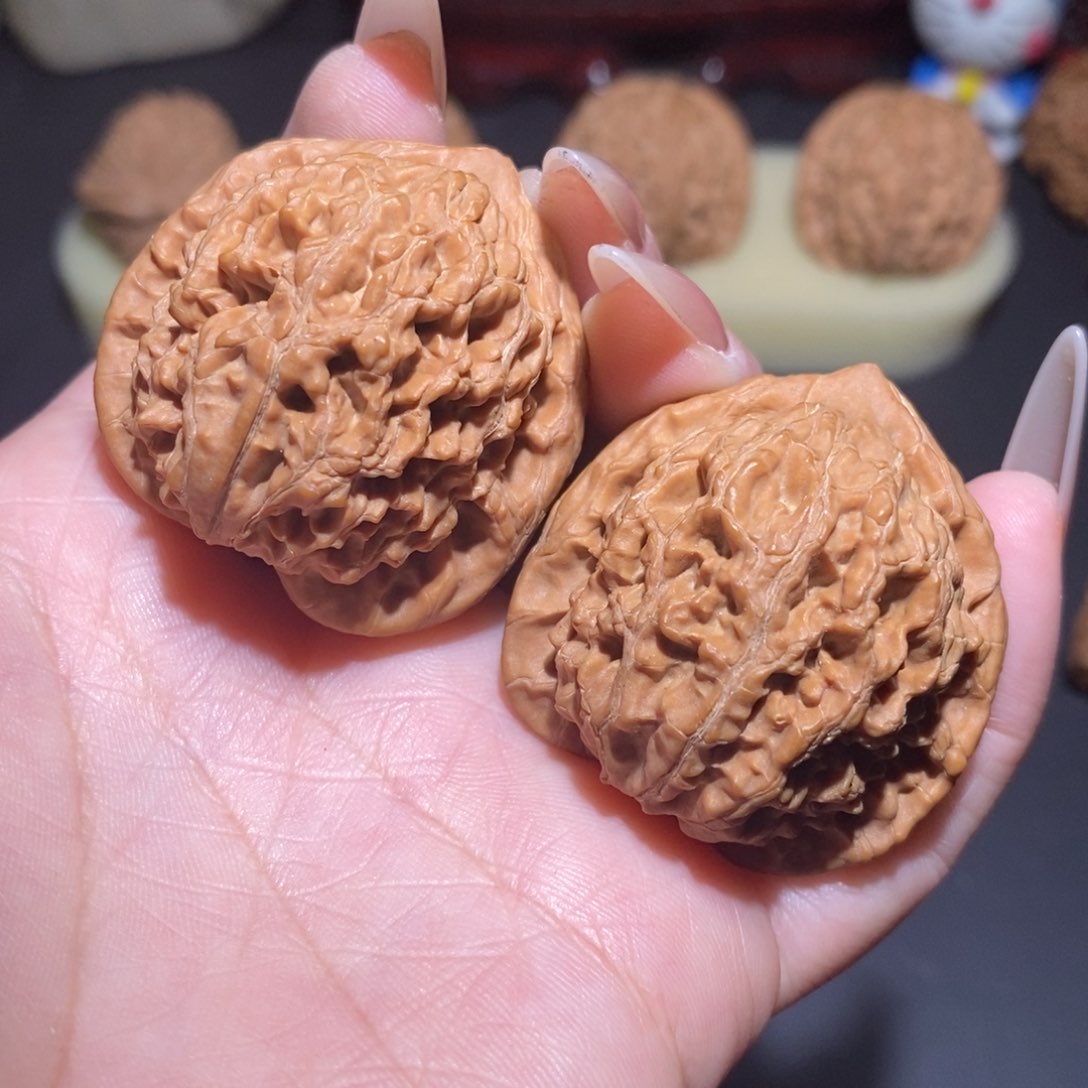 文玩核桃把件全品水龙纹38