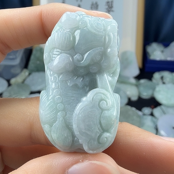 翡翠未镶嵌颈饰翡翠