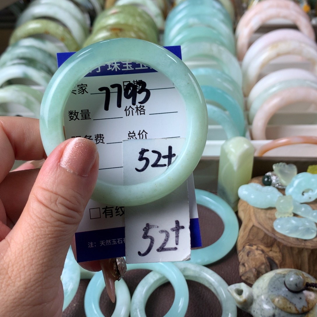 蛇纹石玉手镯未镶嵌7793