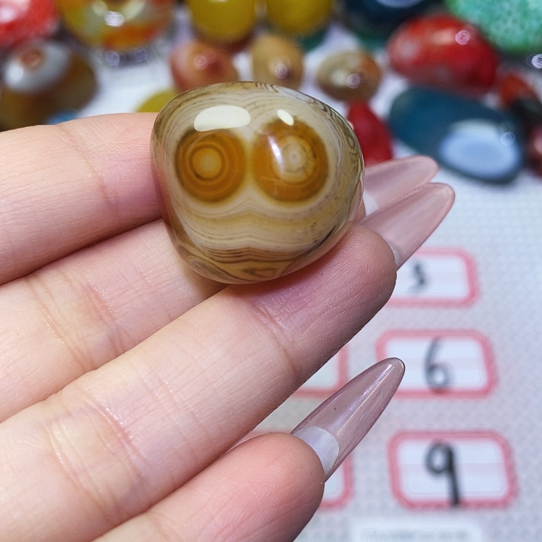 玛瑙/玉髓未镶嵌珠宝奇石