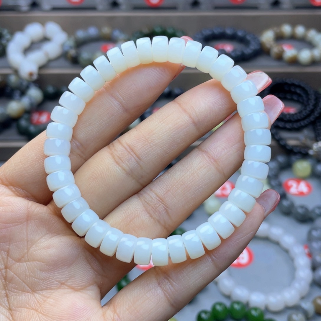 和田玉手链未镶嵌