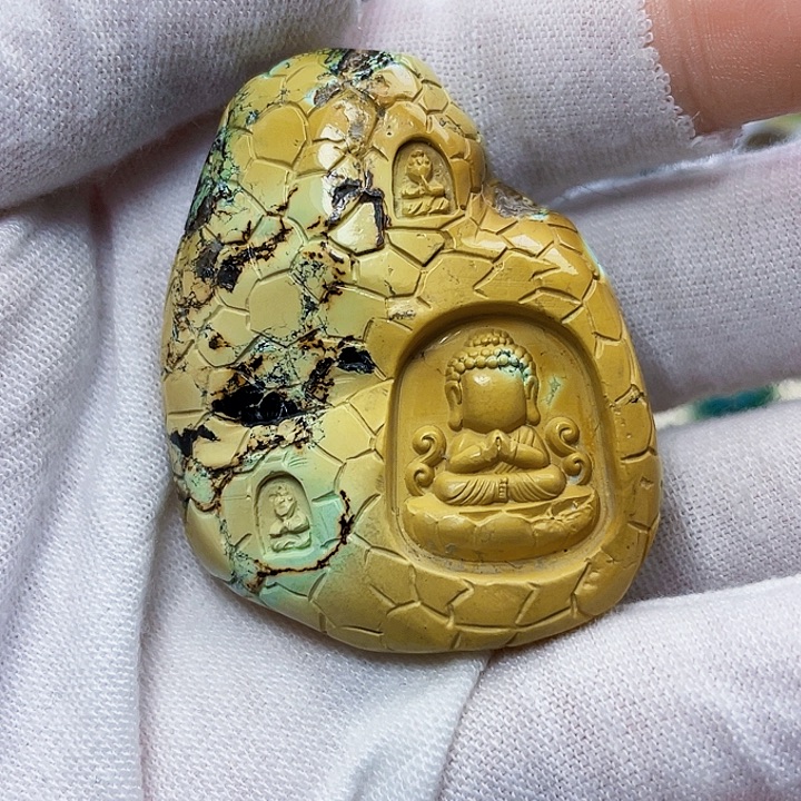 绿松石未镶嵌饰品