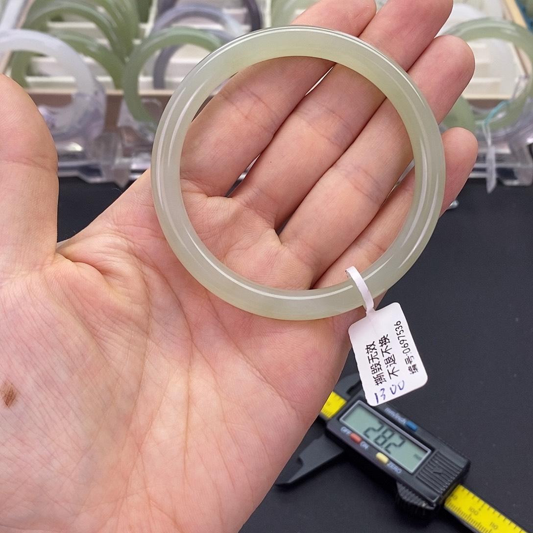 和田玉未镶嵌珠宝奇石59