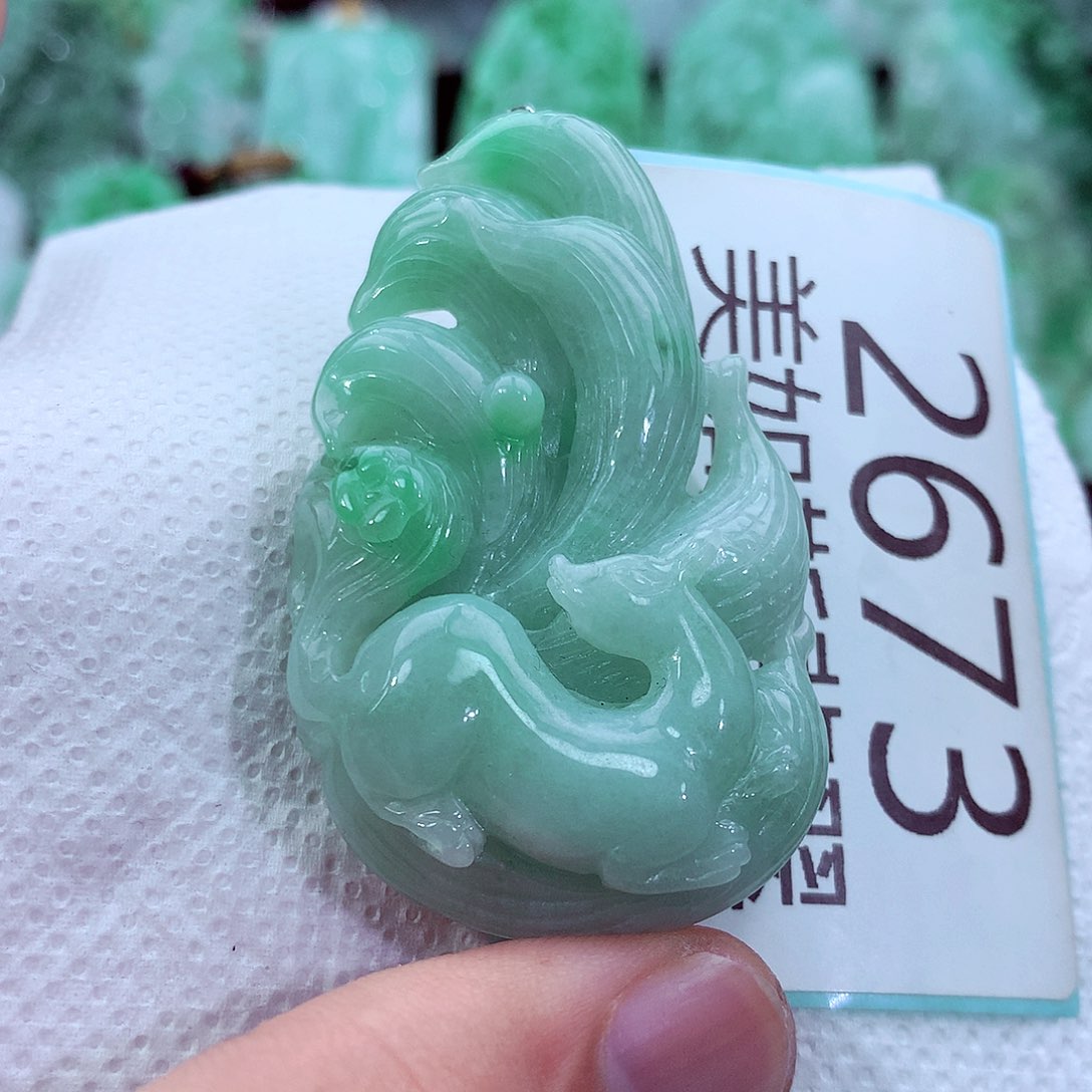 吊坠(不含链)未镶嵌翡翠