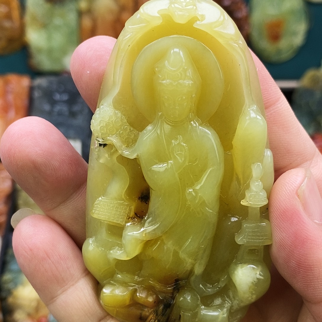 蛇纹石玉未镶嵌颈饰