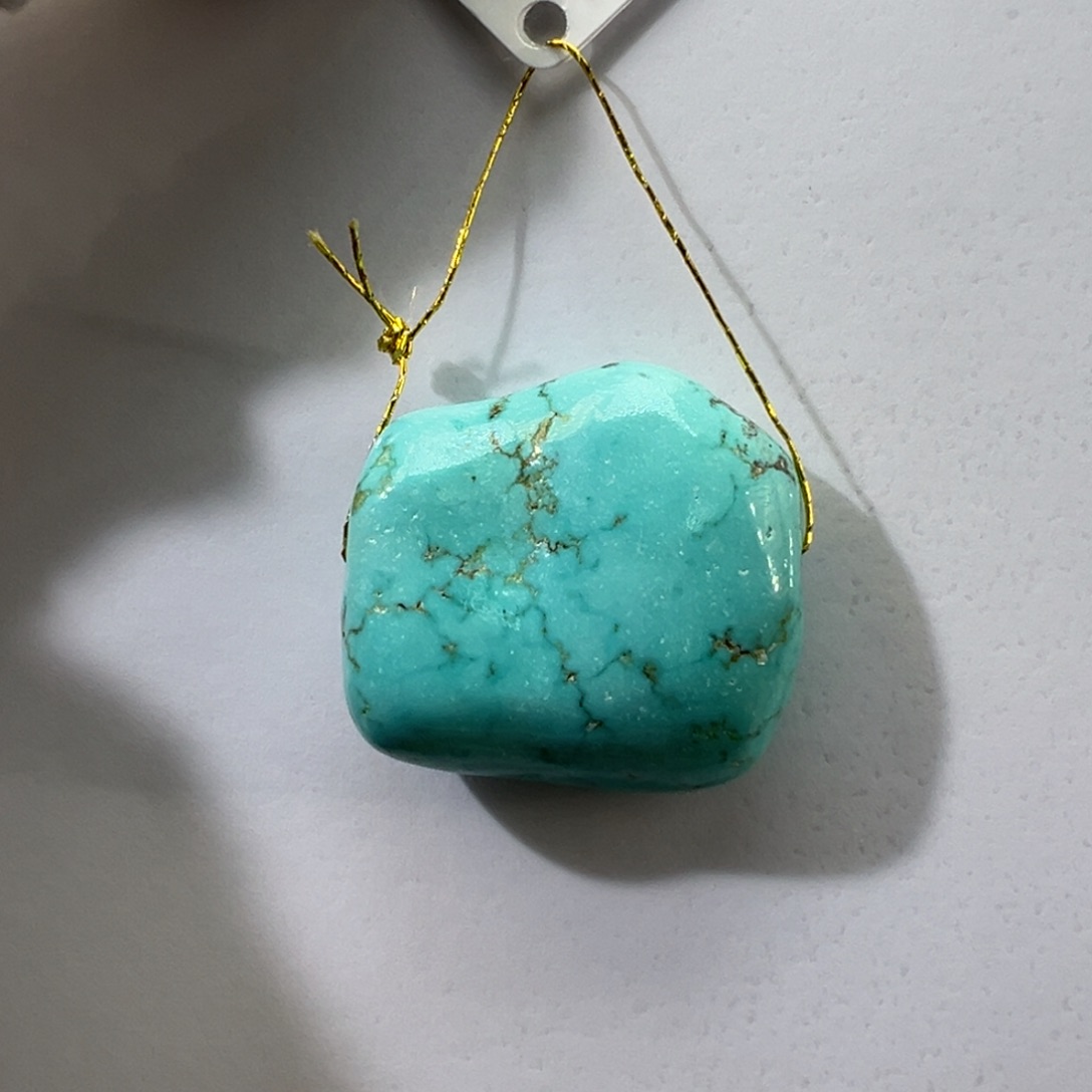 绿松石未镶嵌挂件