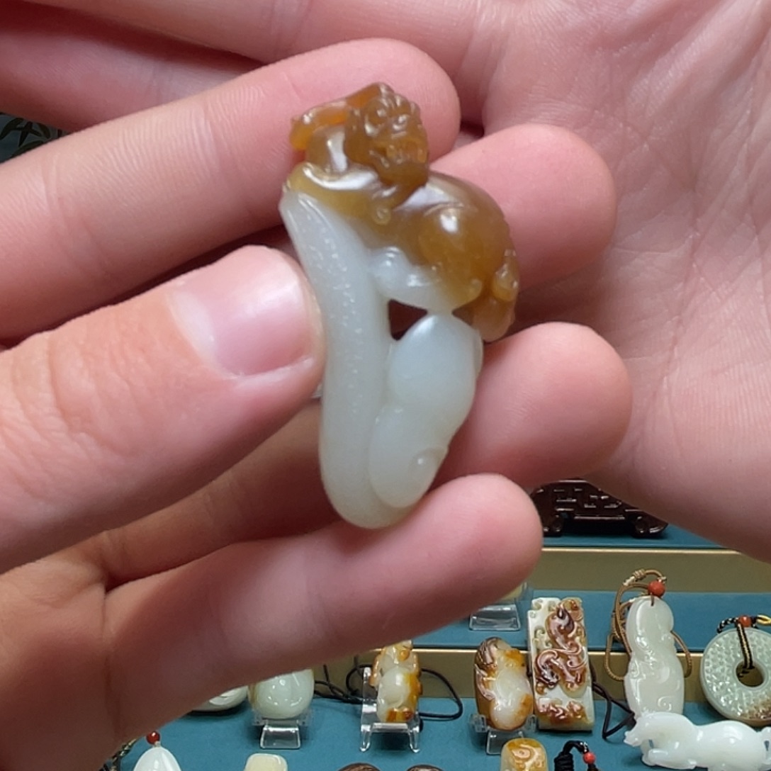 和田玉未镶嵌挂件