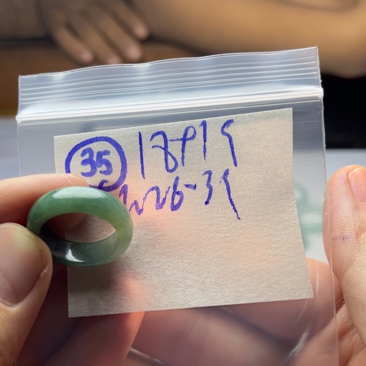 定制翡翠未镶嵌明天