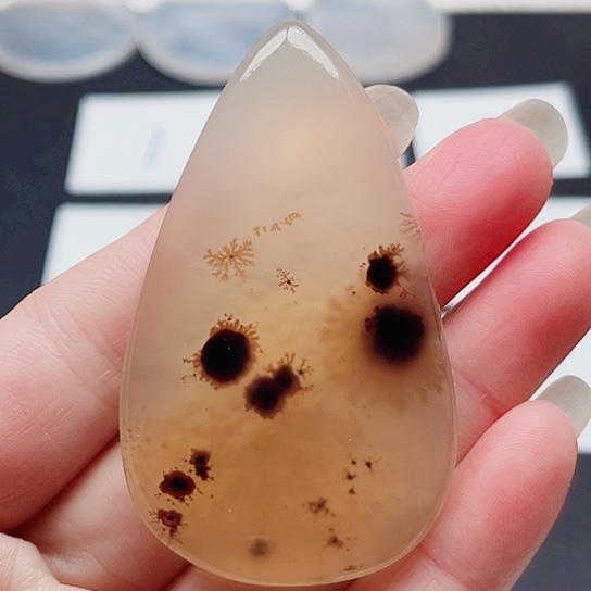 玛瑙/玉髓珠宝奇石未镶嵌