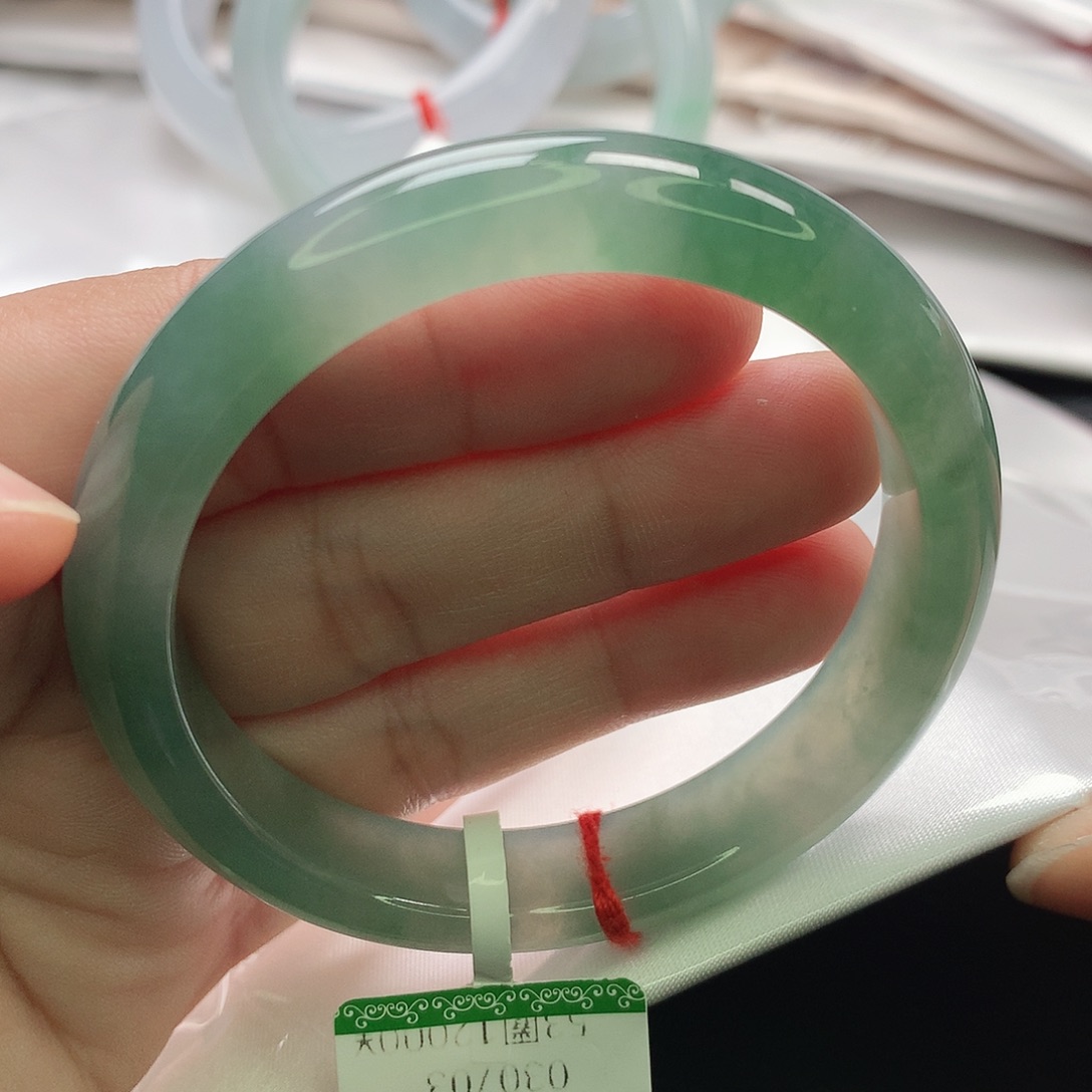 翡翠未镶嵌手镯缅甸53.54