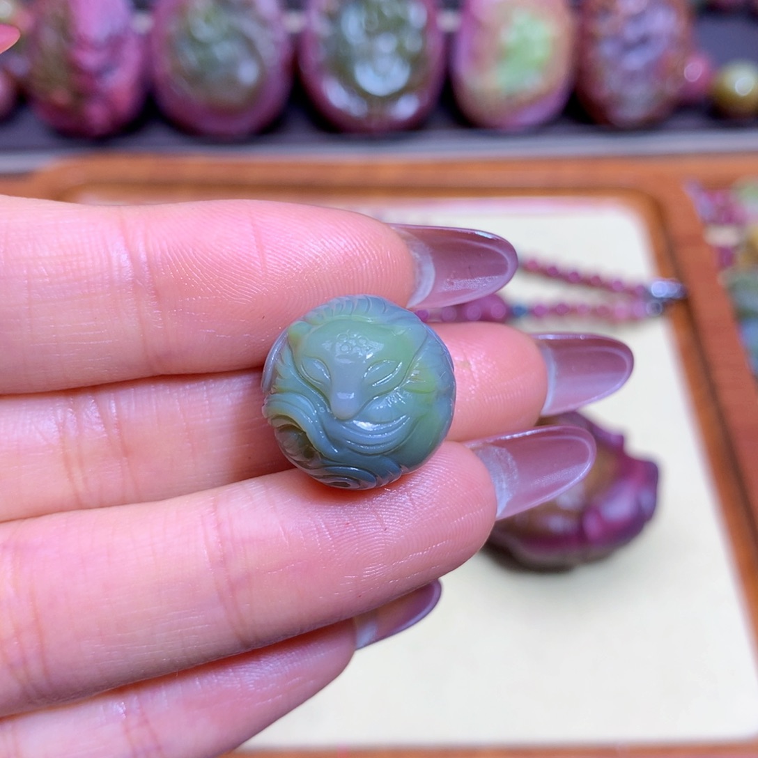 玛瑙挂件未镶嵌盐源