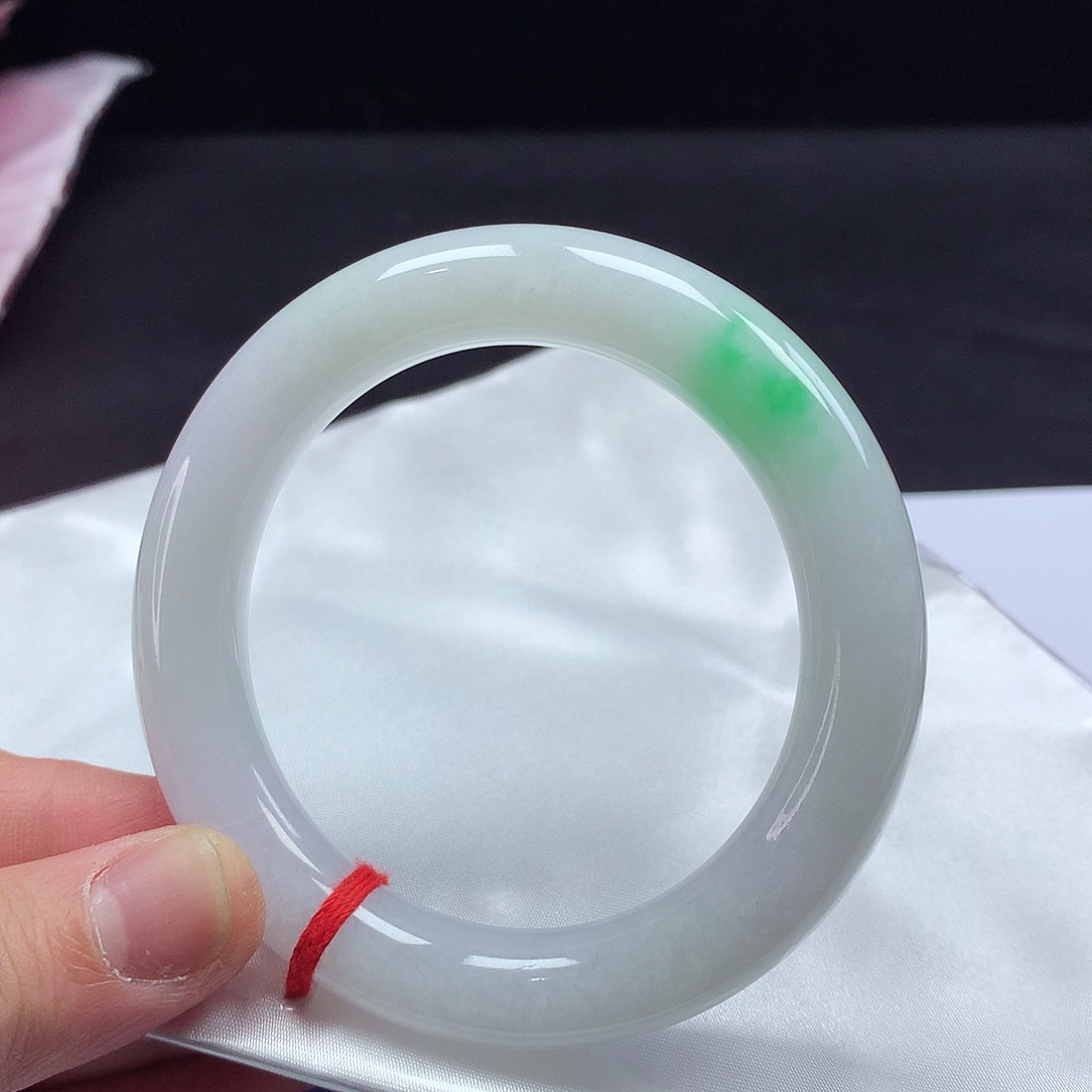 翡翠手镯未镶嵌57圆条