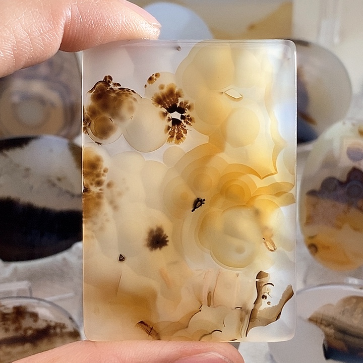 玛瑙/玉髓颈饰未镶嵌