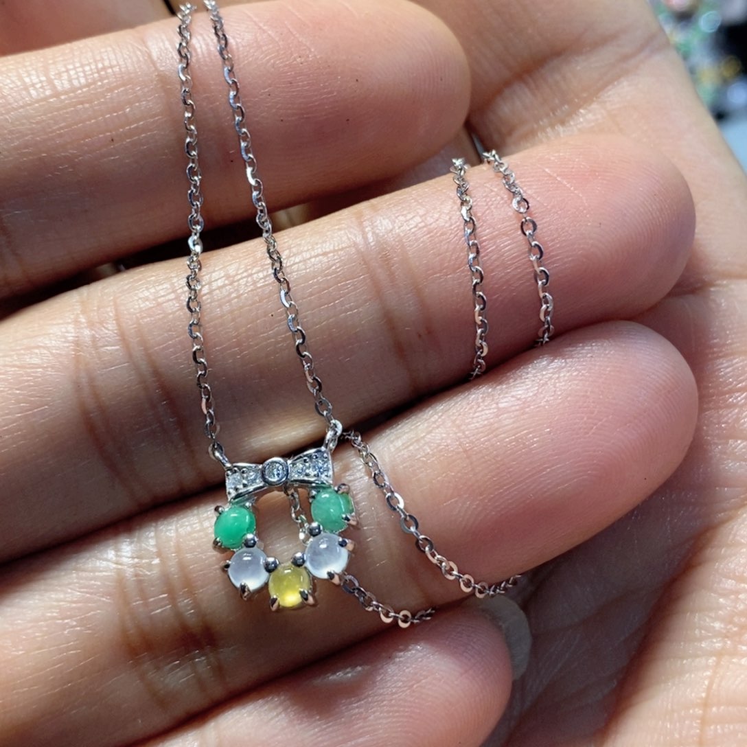 翡翠吊坠(不含链)银S925镶嵌缅甸翡翠A货吊坠项链