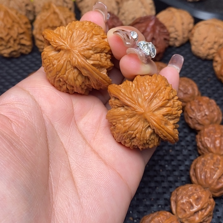 吊坠文玩核桃秦岭野生25