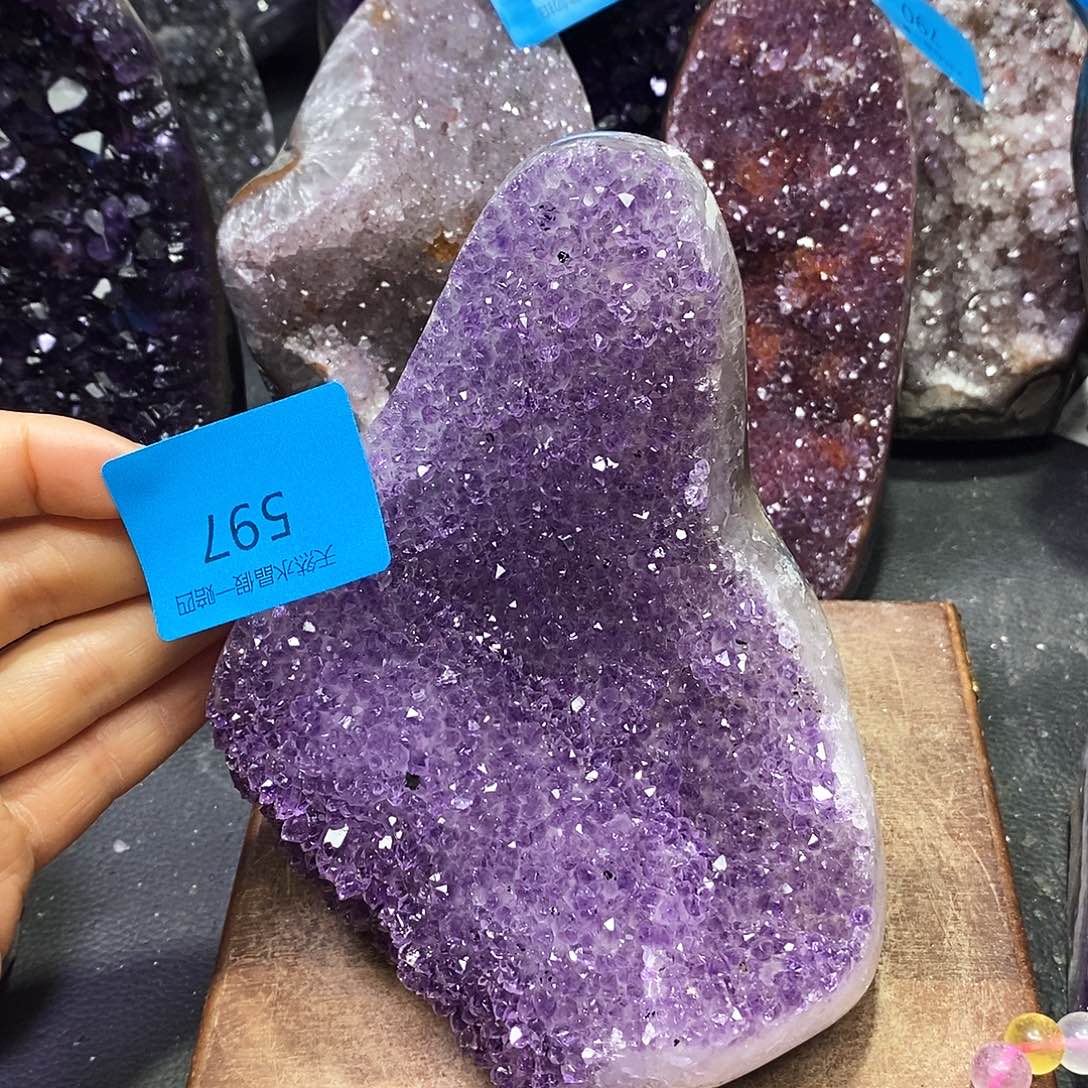 水晶大型摆件（非配饰）未镶嵌