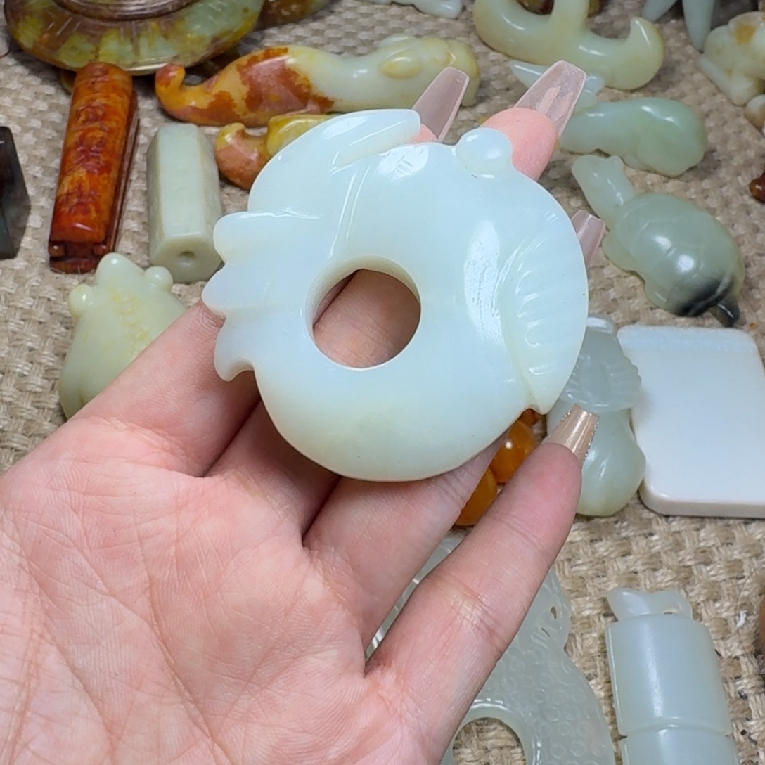 白玉菩提吊坠挂件