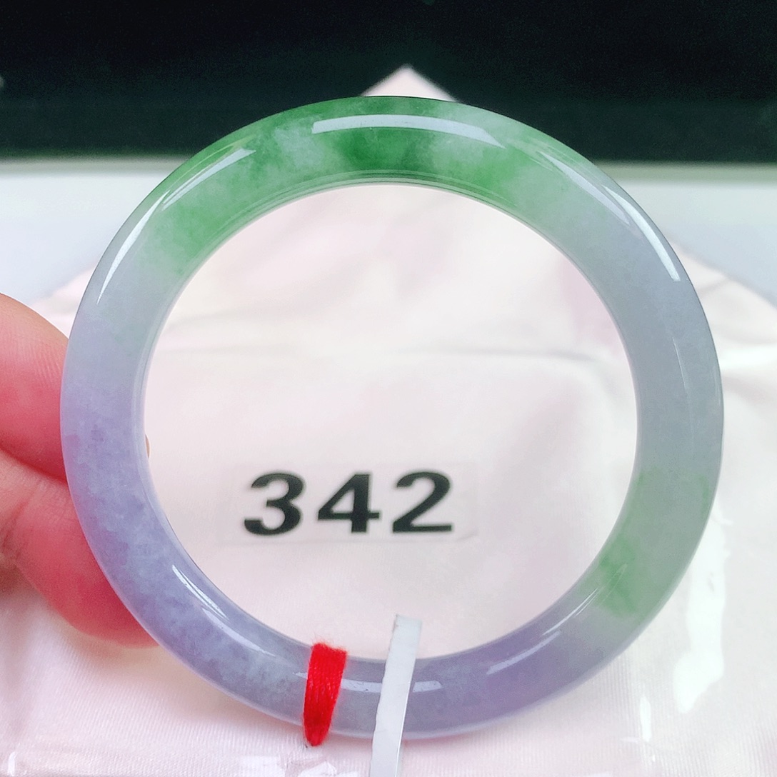 未镶嵌手镯（圆镯）翡翠342