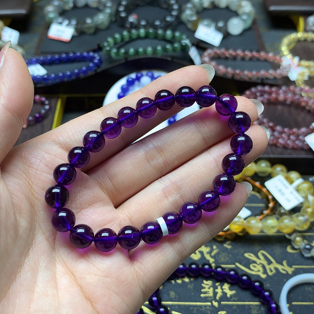 糕***柯未镶嵌水晶手链手链