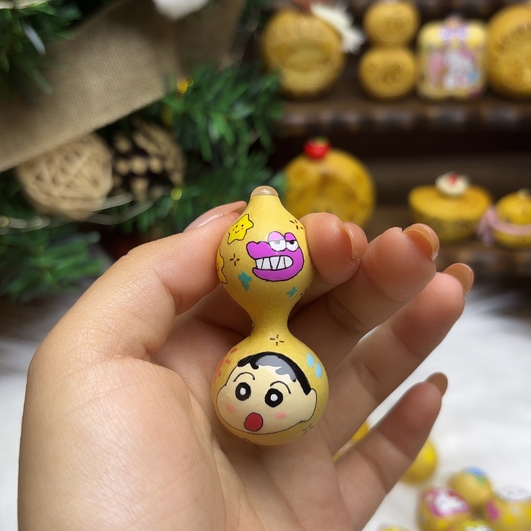 颈饰玻璃哈哈哈哈哈