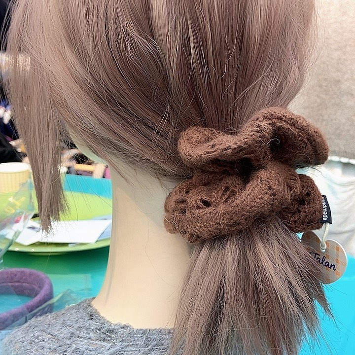 布艺铁合金咖色发圈