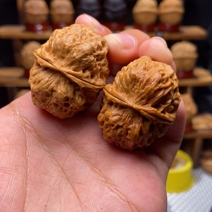 文玩核桃吊坠元宝蟾7